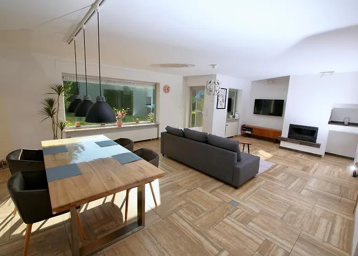 Apartamento Moderne, Herzliche Und Grosse Mitten Im Naturpark