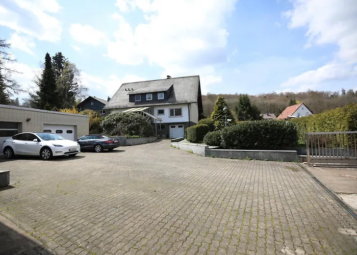 Moderne, Herzliche Und Grosse Mitten Im Naturpark